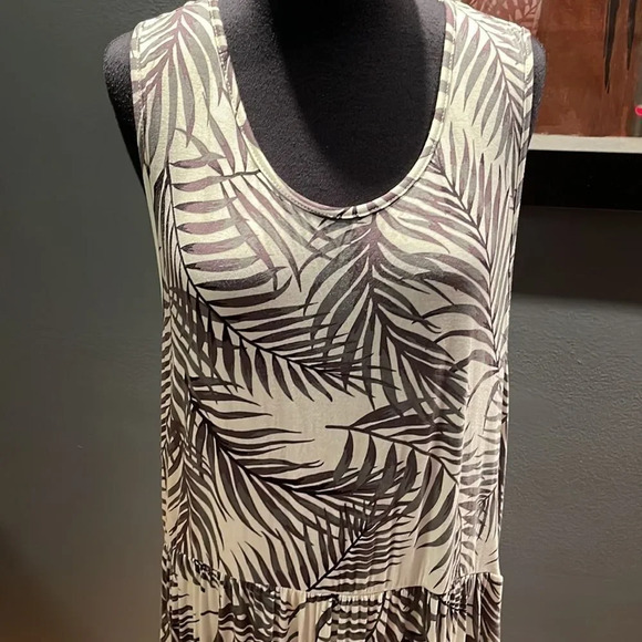 28 Palms palm fronds print stretch tank dropped gathered waist full skirt maxi - Picture 2 of 7